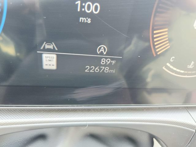 Used 2025 Hyundai Santa Fe SE FWD image 21