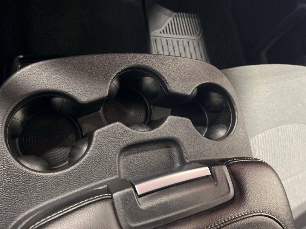 Used 2024 RAM 2500 Tradesman w/ Chrome Appearance Group image 23