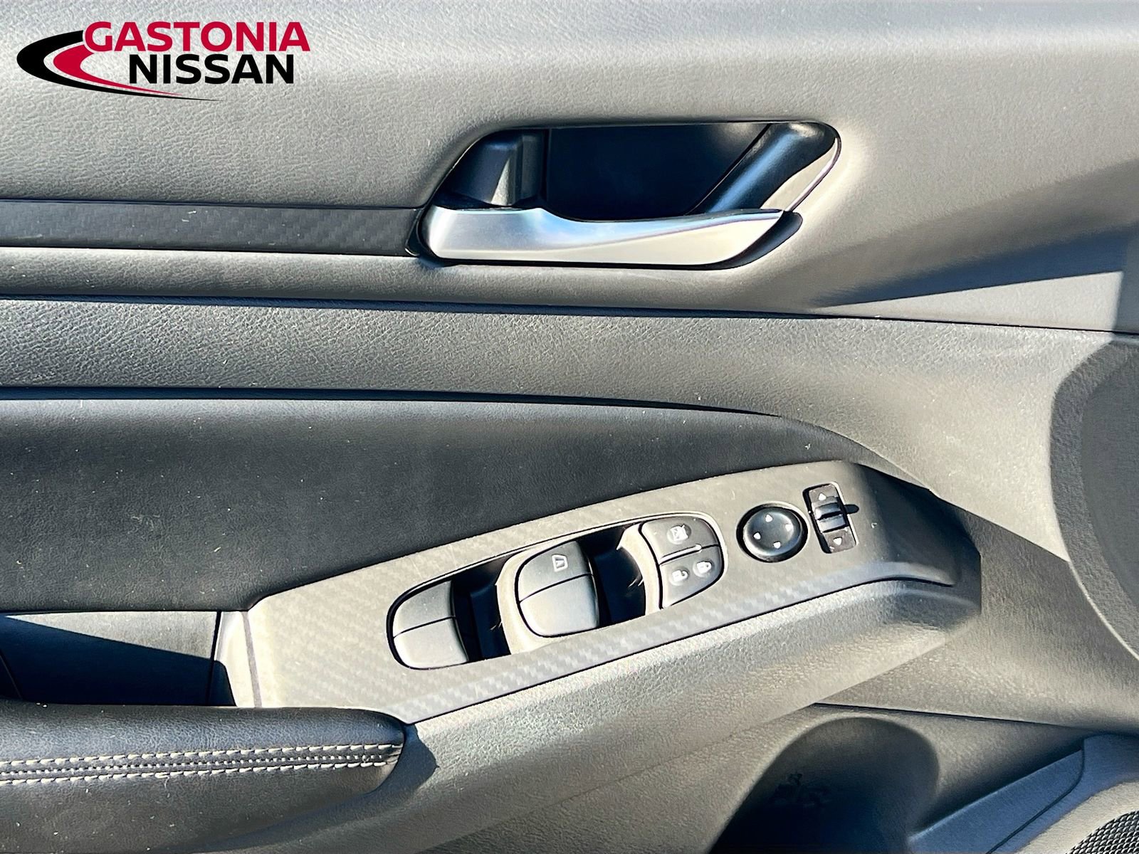 Used 2024 Nissan Altima 2.5 SV image 22