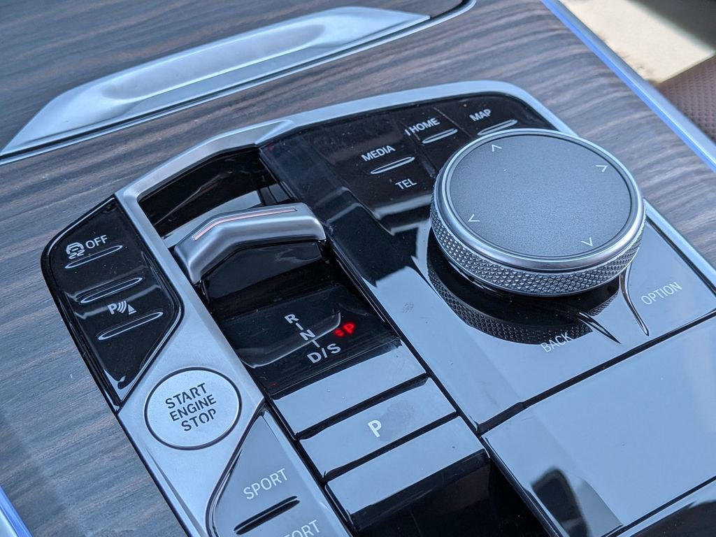 Used 2024 BMW X5 xDrive40i w/ Premium Package image 30