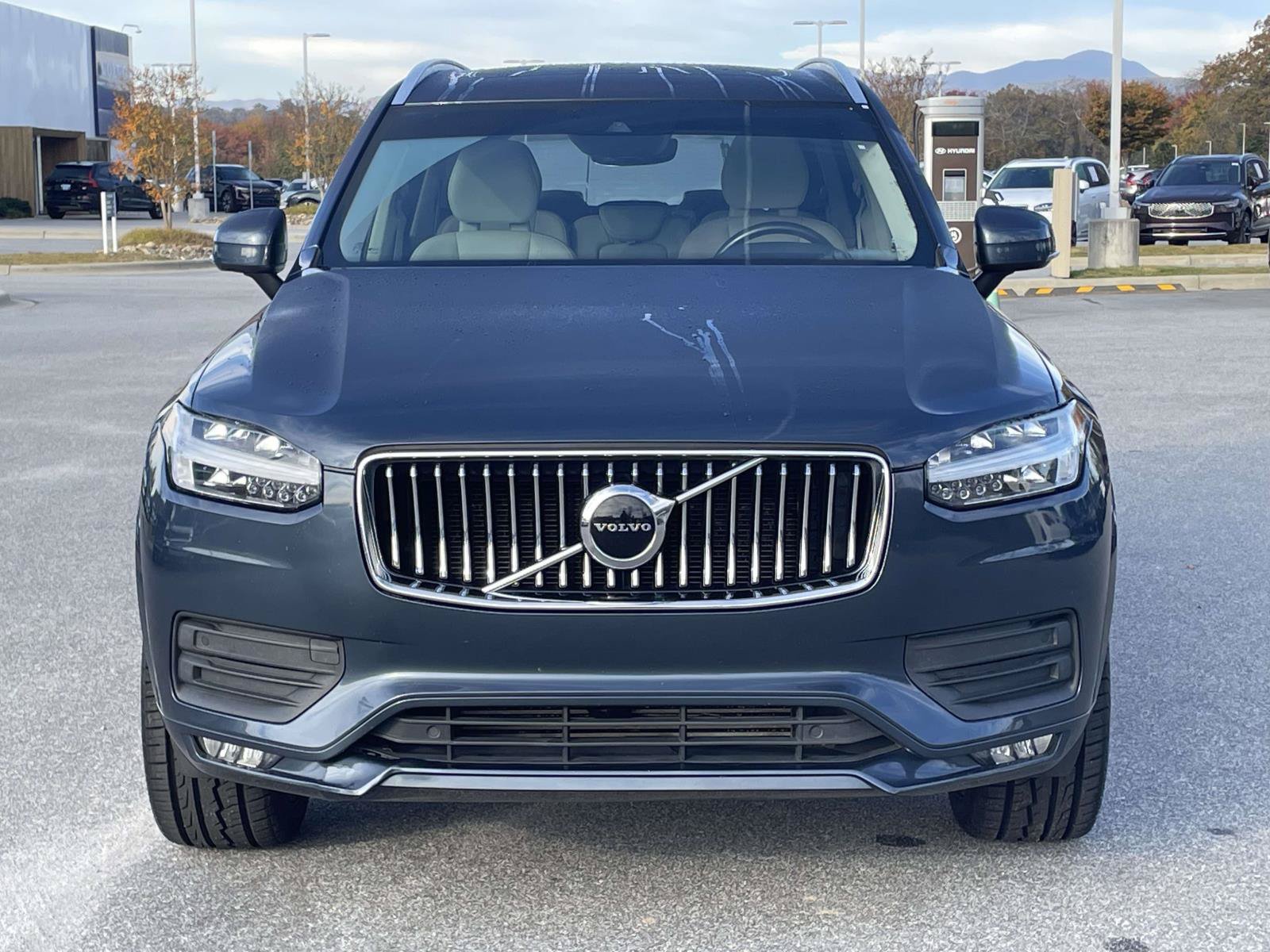 Used 2020 Volvo XC90 T5 Momentum w/ Protection Package Premier FWD image 23