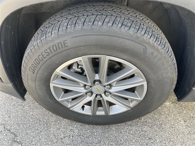 Used 2023 Chevrolet Traverse LT w/ LPO, Floor Liner Package image 2
