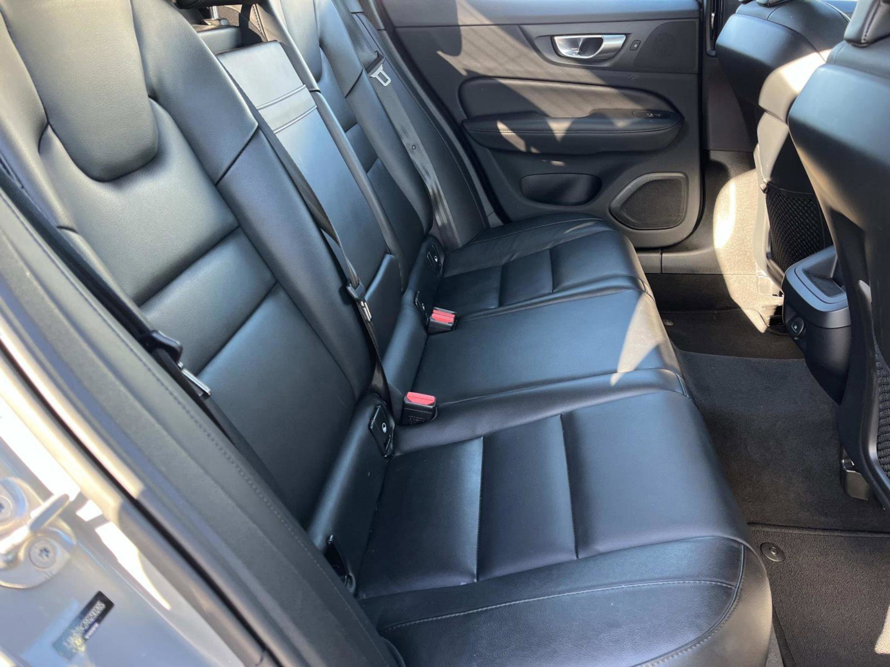 Used 2024 Volvo S60 B5 Core image 20