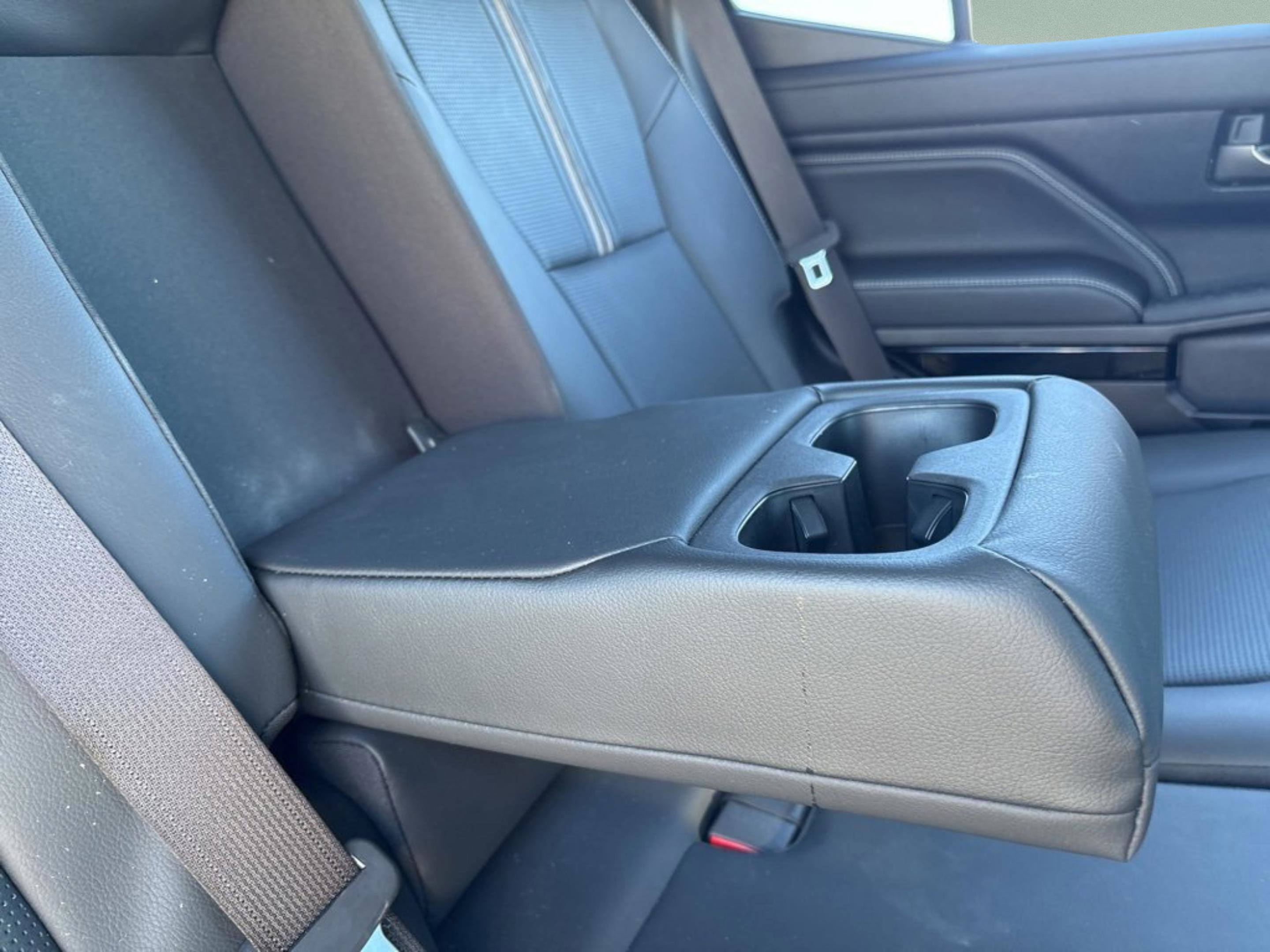 Used 2025 Toyota 4Runner Limited image 24