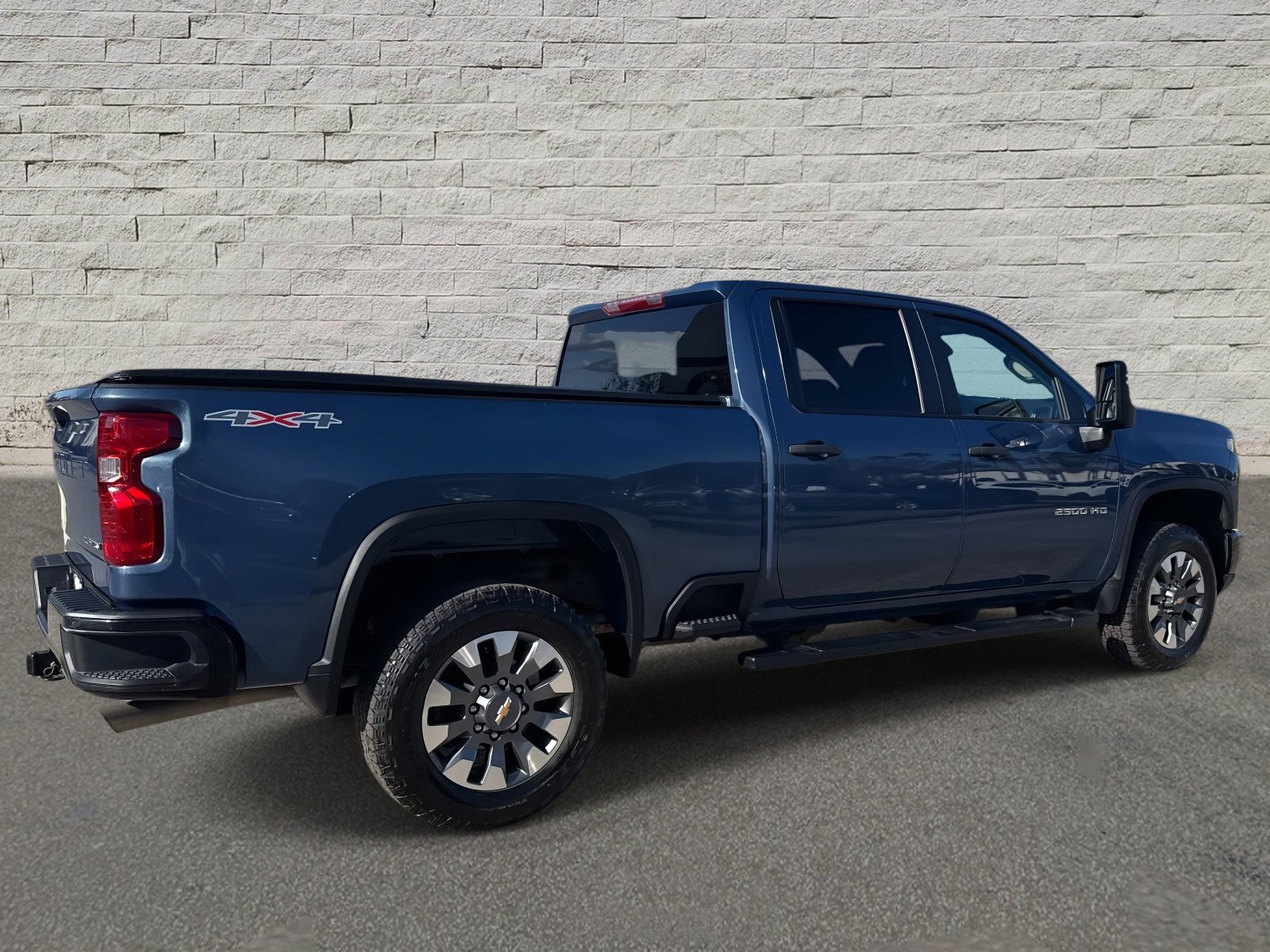 Used 2024 Chevrolet Silverado 2500 Custom w/ Custom Convenience Package image 5