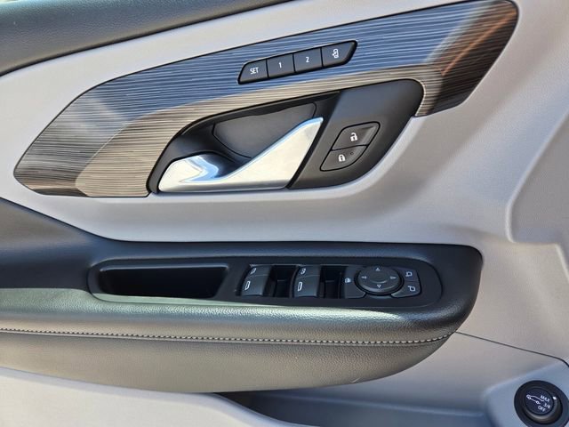 Used 2023 GMC Terrain SLT w/ Tech Package FWD image 22
