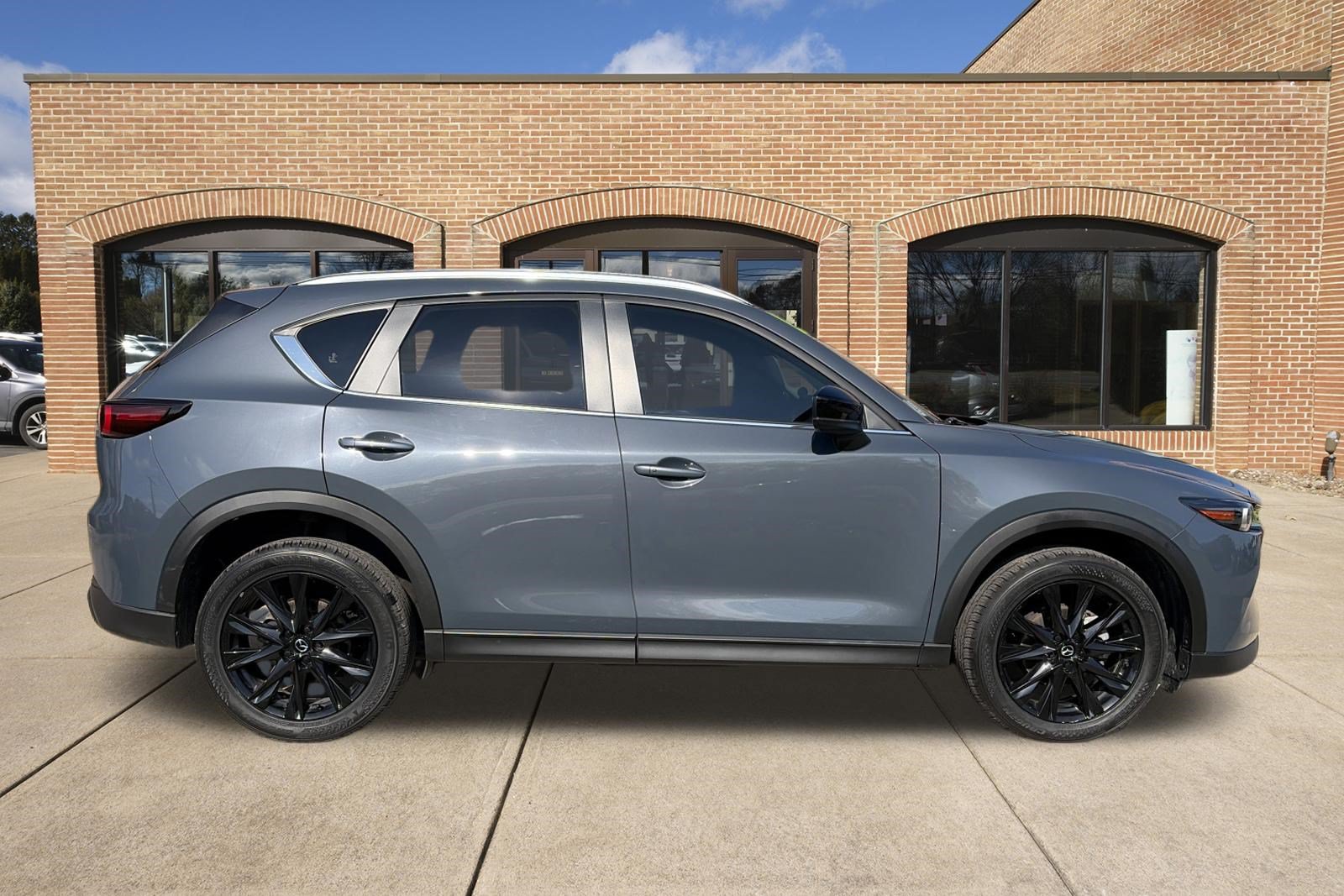 Used 2023 MAZDA CX-5 Carbon Edition AWD/4WD image 2