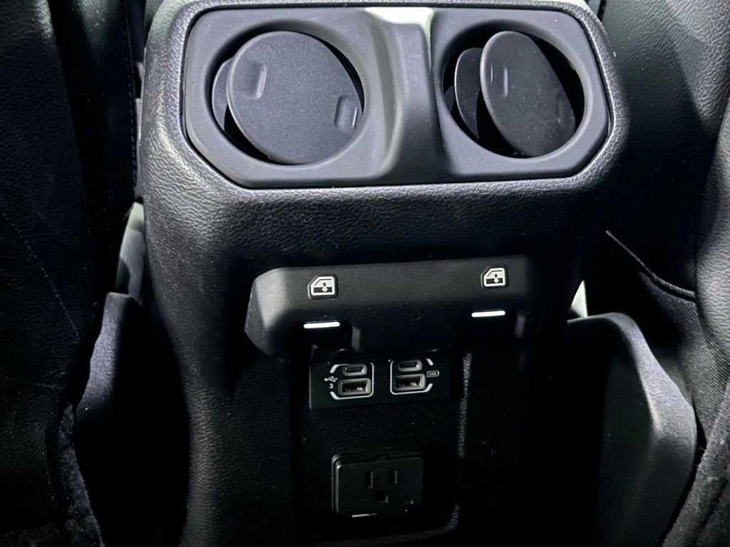 Used 2018 Jeep Wrangler Unlimited Rubicon w/ Dual Top Group image 20