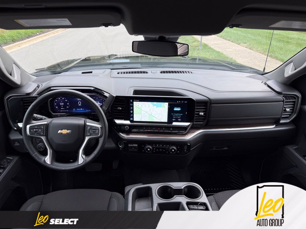 Used 2026 Chevrolet Silverado 1500 LT AWD/4WD image 9