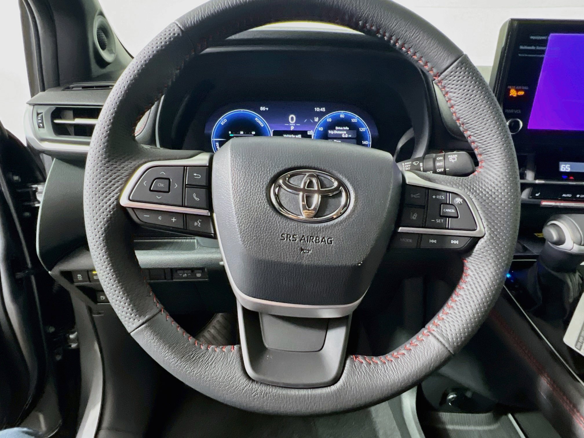 New 2026 Toyota Sienna XSE FWD image 17