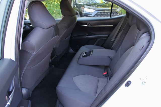 Used 2024 Toyota Camry LE FWD image 27