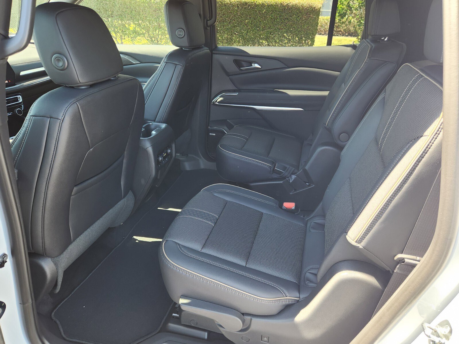 New 2026 Chevrolet Traverse High Country image 6