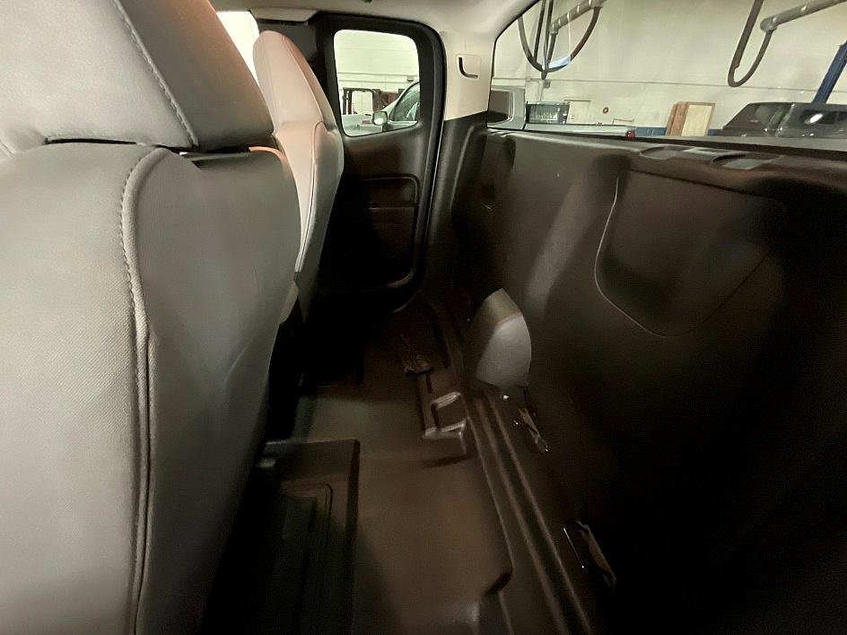 Used 2018 Chevrolet Colorado W/T image 26