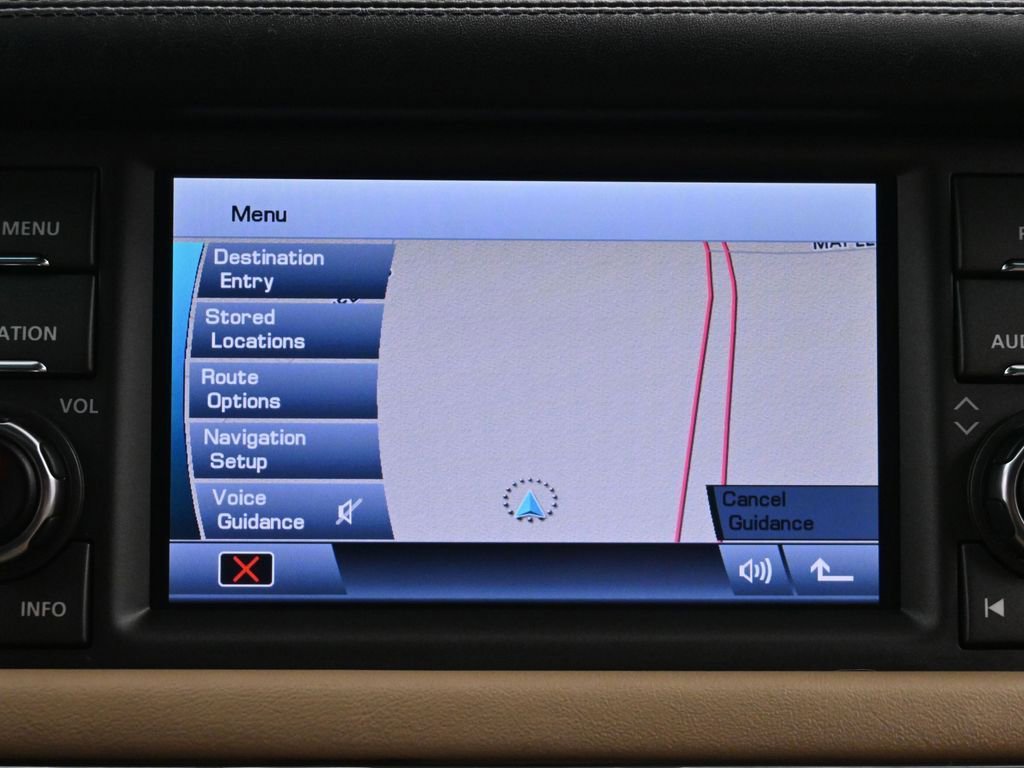 Used 2011 Land Rover Range Rover HSE LUX image 31