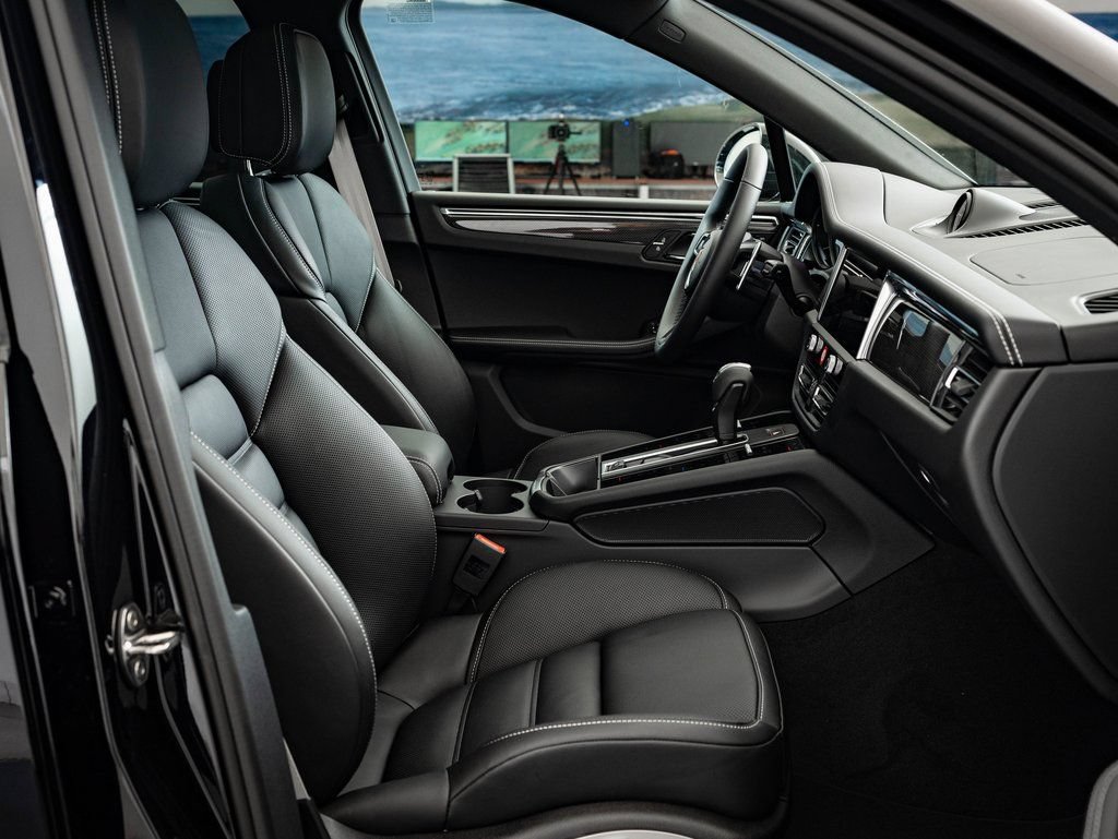 New 2026 Porsche Macan S AWD/4WD image 30