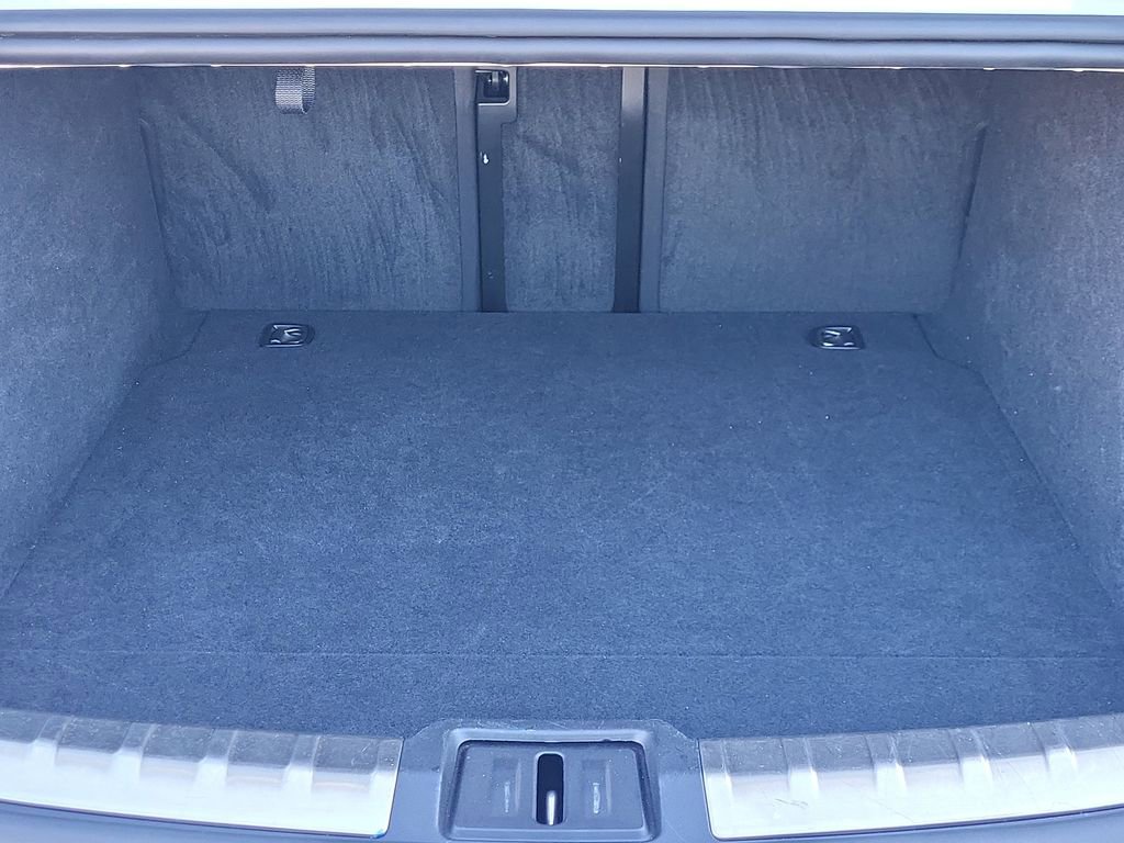 Used 2022 Porsche Taycan 4S image 16