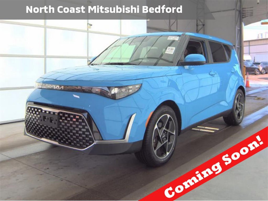 Used 2023 Kia Soul EX image 1