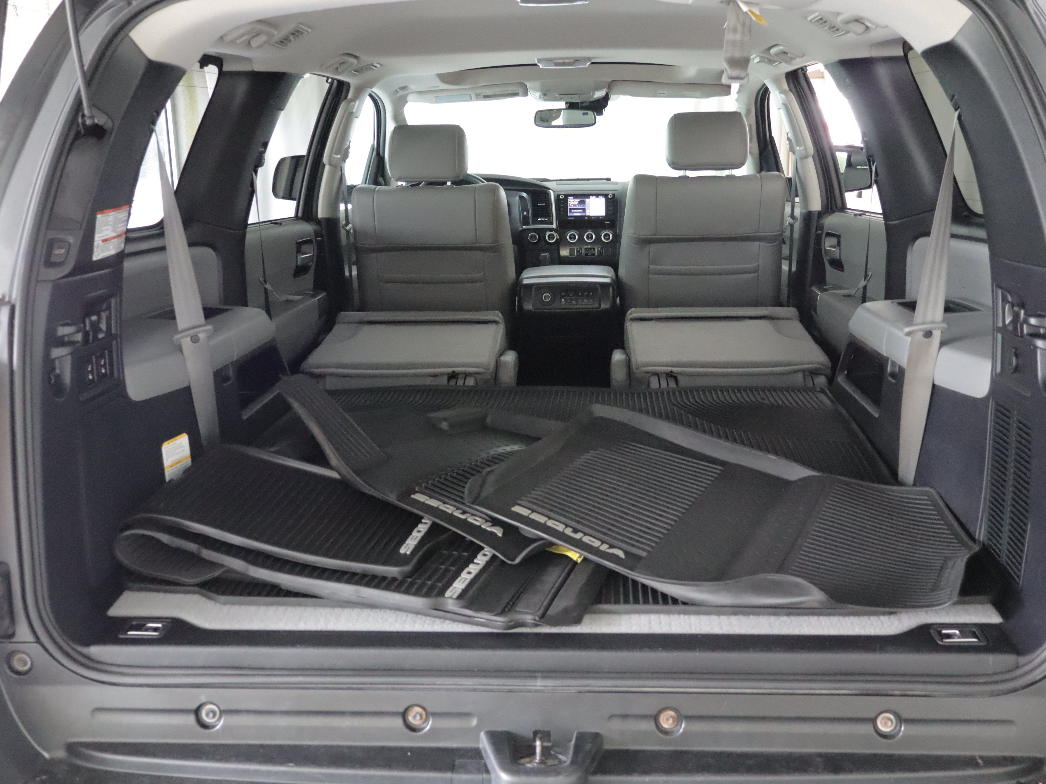 Used 2021 Toyota Sequoia Limited w/ Safety & Convenience Package AWD/4WD image 26