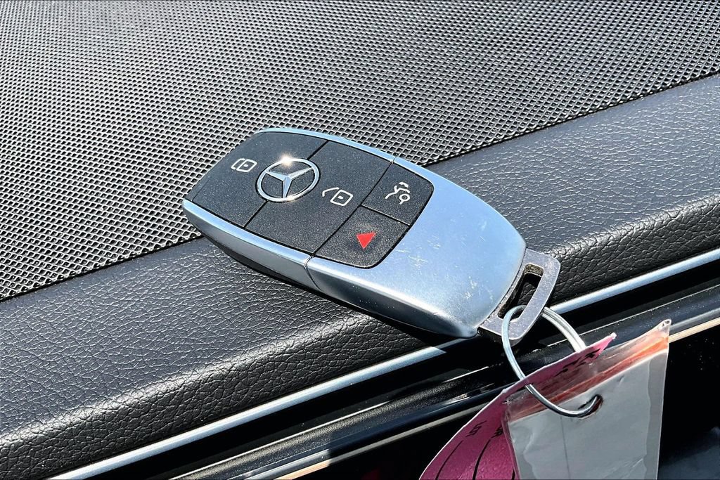 Used 2025 Mercedes-Benz GLE 350 4MATIC image 12