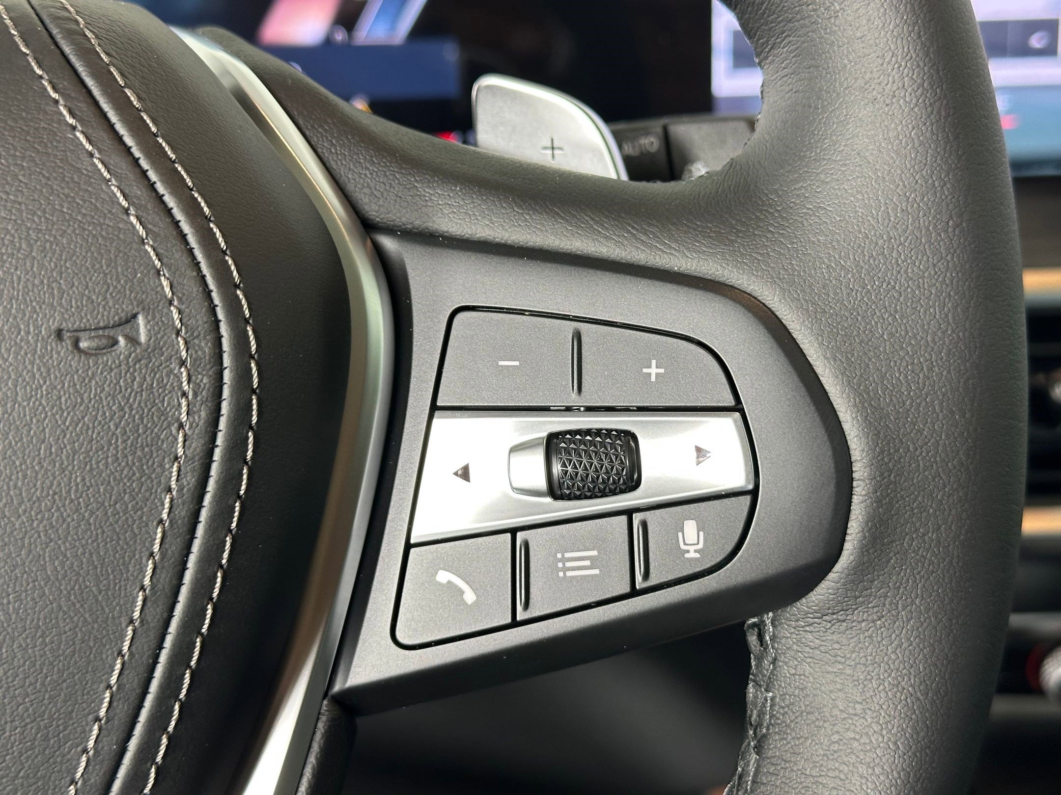 New 2026 BMW X5 sDrive40i image 28