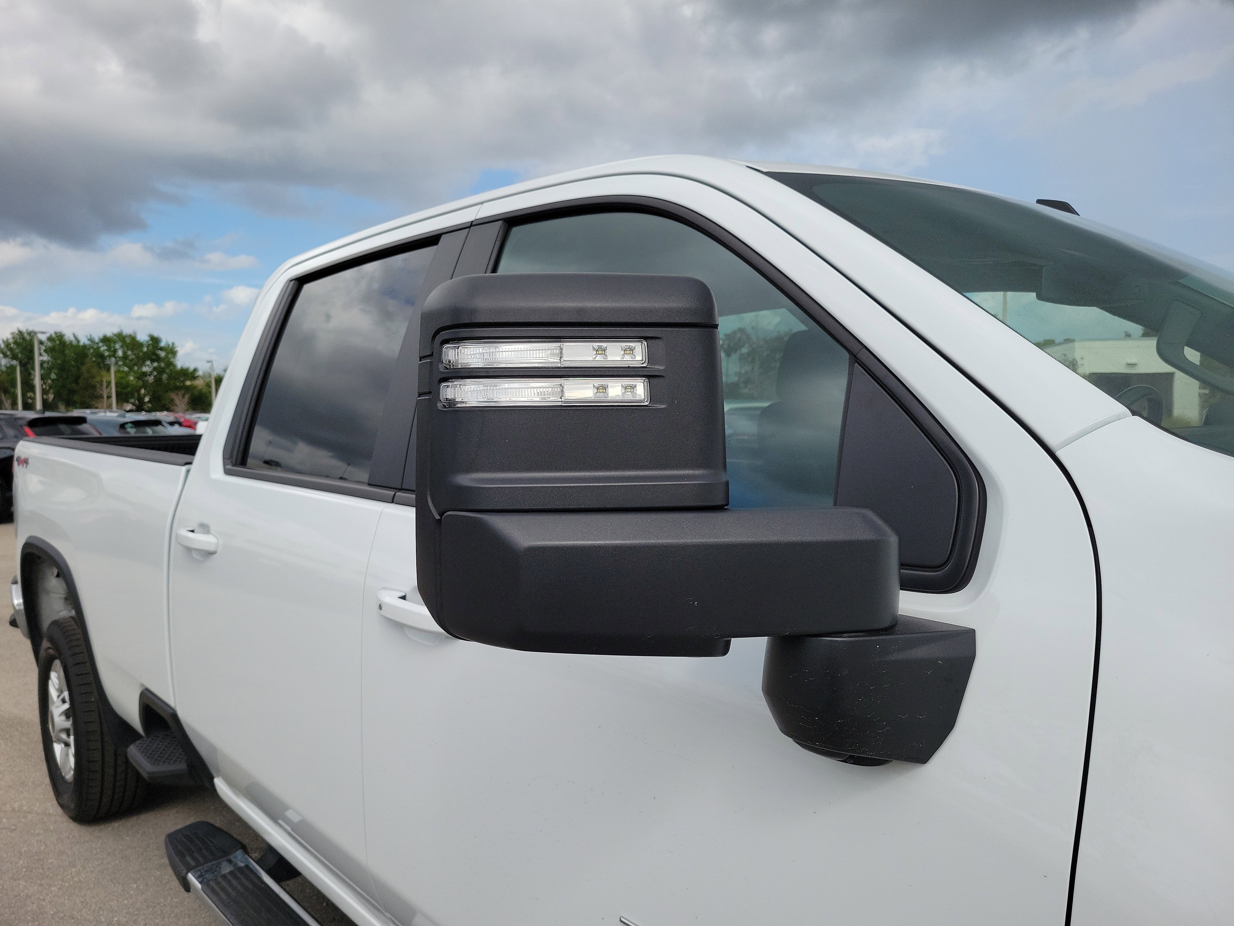 Used 2025 Chevrolet Silverado 2500 LT w/ Safety Package image 8