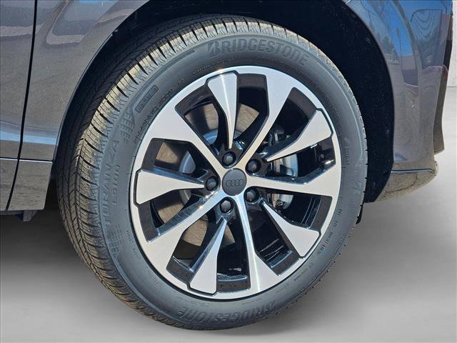 New 2026 Audi Q3 quattro 2.0T AWD/4WD image 11