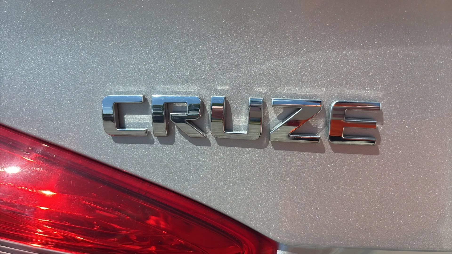 Used 2017 Chevrolet Cruze LS FWD image 5