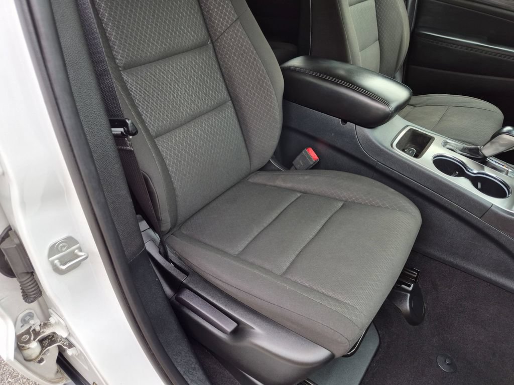 Used 2020 Jeep Grand Cherokee Laredo AWD/4WD image 24
