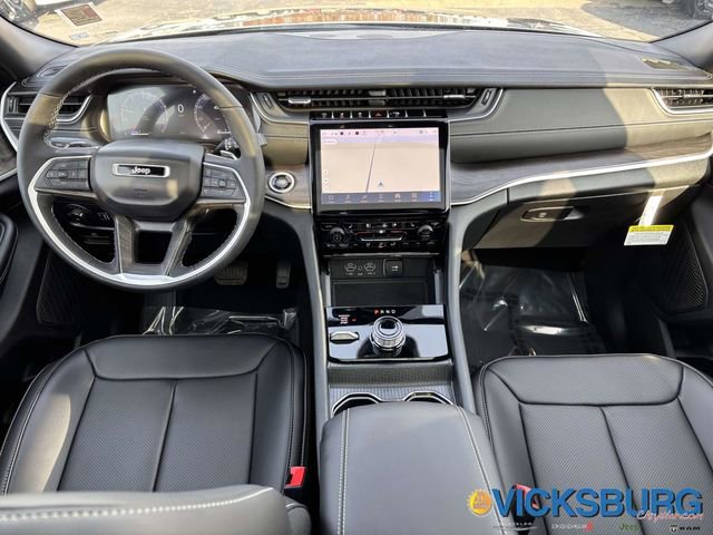 New 2025 Jeep Grand Cherokee Limited image 2