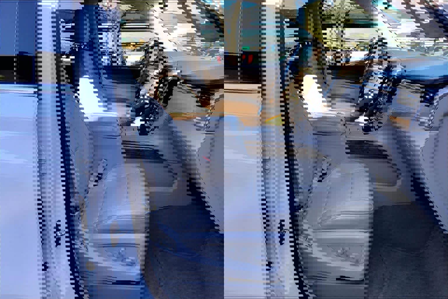 Used 2016 GMC Yukon XL Denali w/ Open Road Package image 8