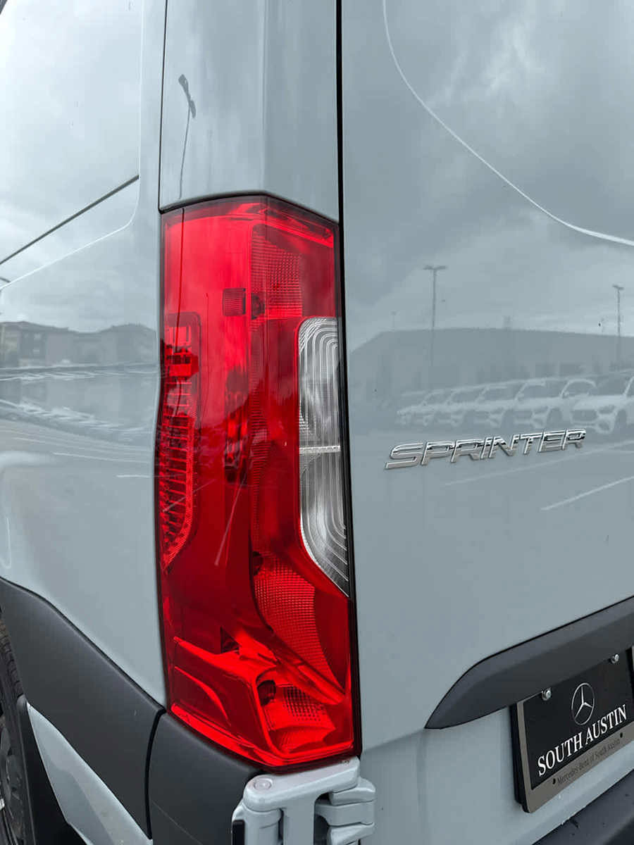 New 2025 Mercedes-Benz Sprinter 2500 image 10