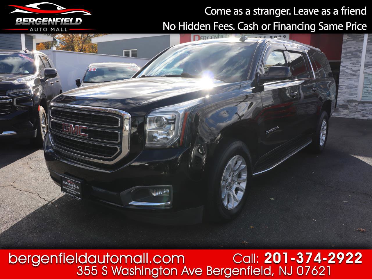Used 2017 GMC Yukon XL SLT image 1