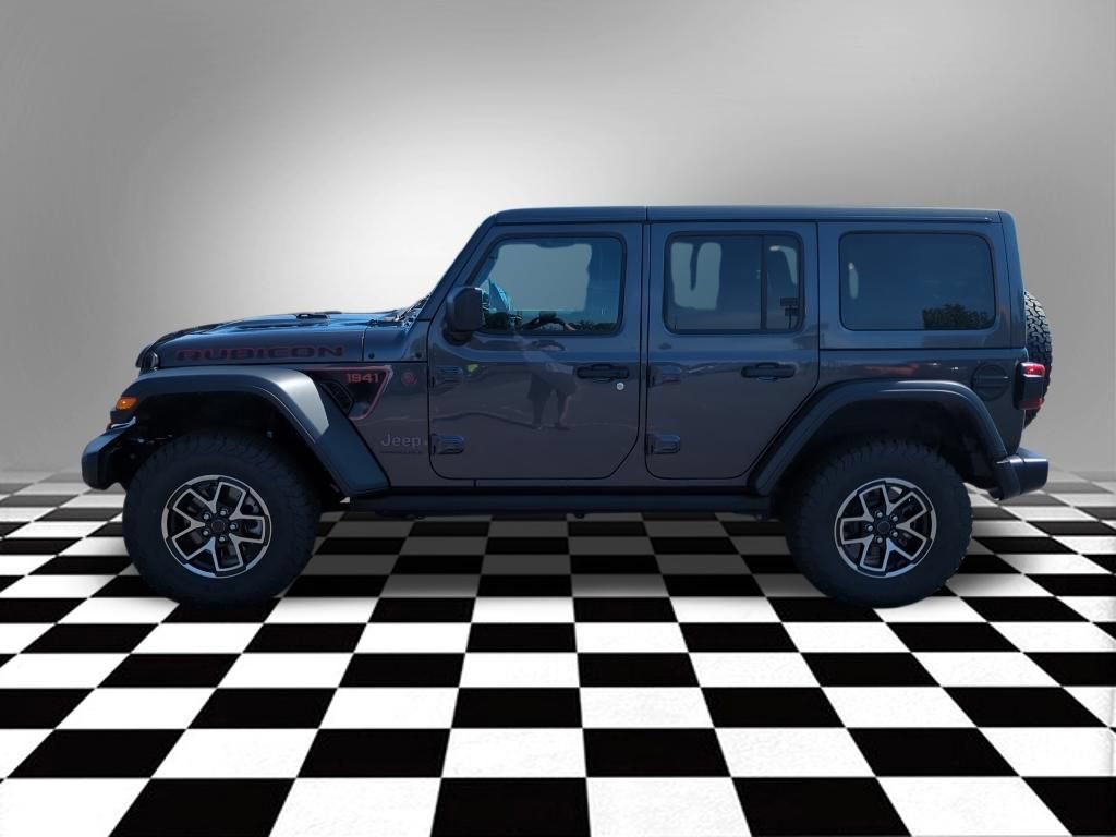 Used 2025 Jeep Wrangler Unlimited Rubicon w/ Convenience Group AWD/4WD image 4