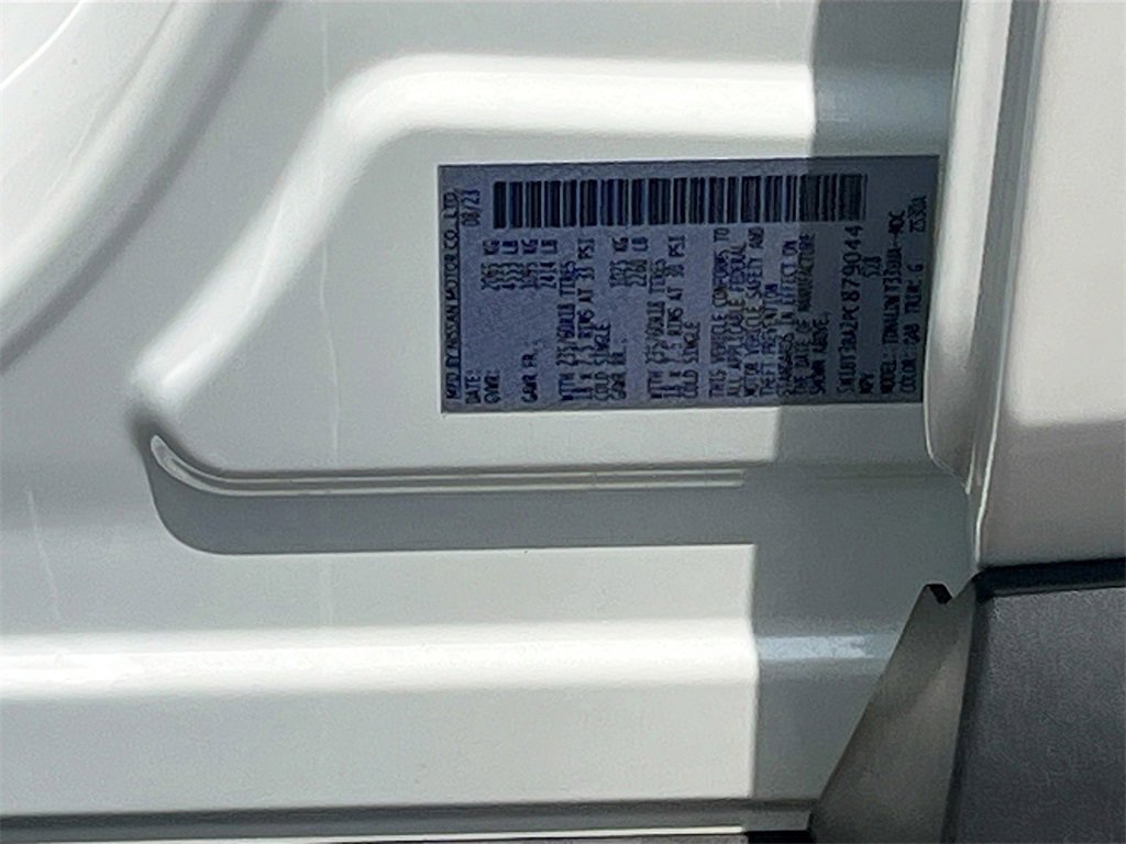 Used 2023 Nissan Rogue SV image 31