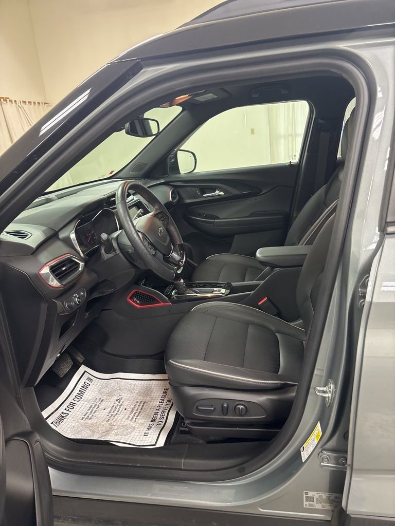 Used 2023 Chevrolet TrailBlazer RS w/ Convenience Package image 9