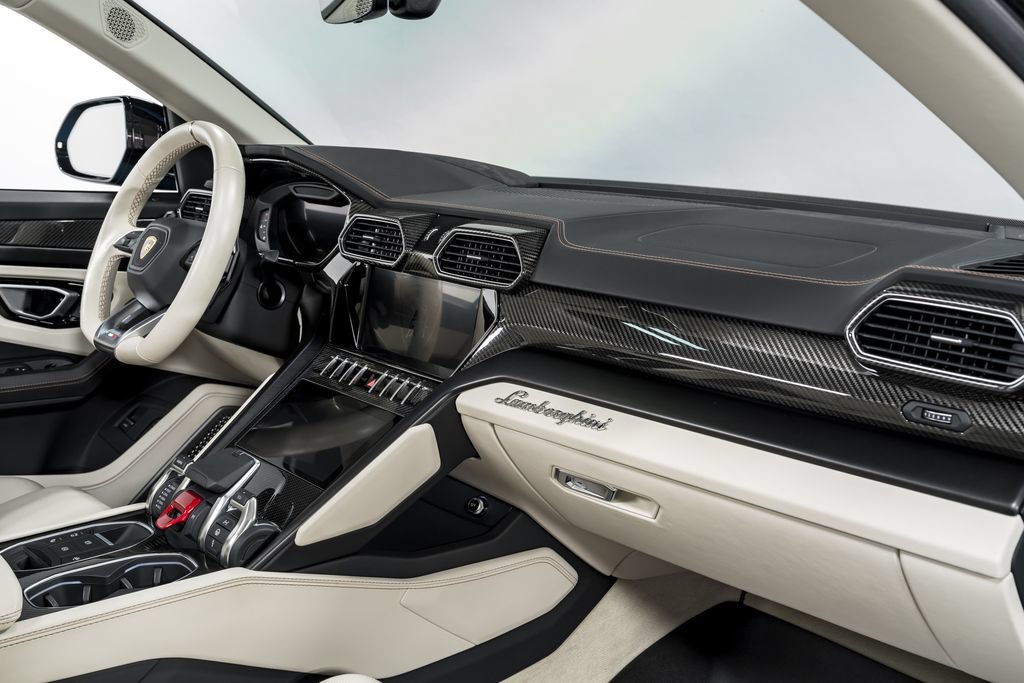 Used 2024 Lamborghini Urus S AWD/4WD image 37