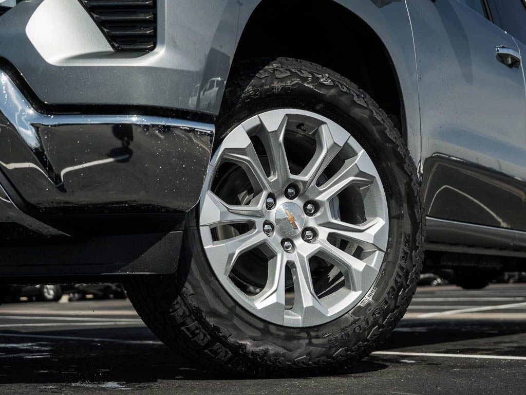 New 2026 Chevrolet Silverado 1500 LTZ AWD/4WD image 6