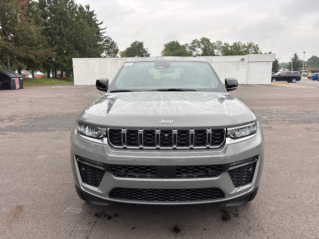 New 2027 Jeep Grand Cherokee Limited AWD/4WD image 9