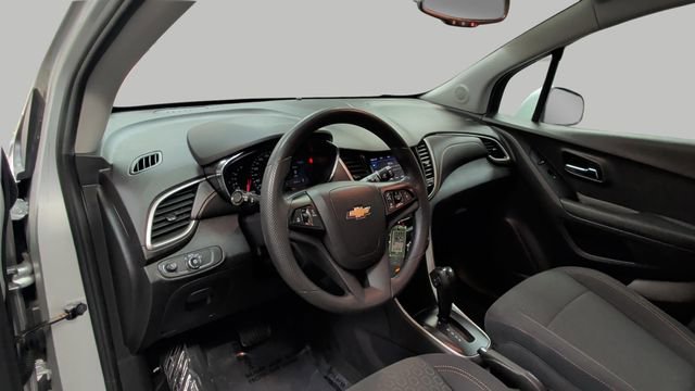 Used 2020 Chevrolet Trax LS w/ Tint and Cruise Package AWD/4WD image 14