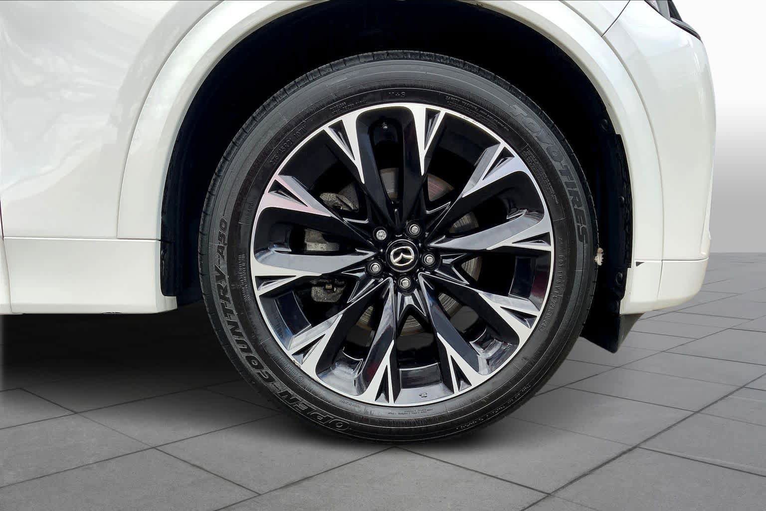 Used 2024 MAZDA CX-90 3.3 Turbo S w/ Premium Package image 11