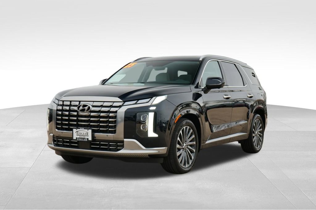 Used 2025 Hyundai Palisade Calligraphy image 3