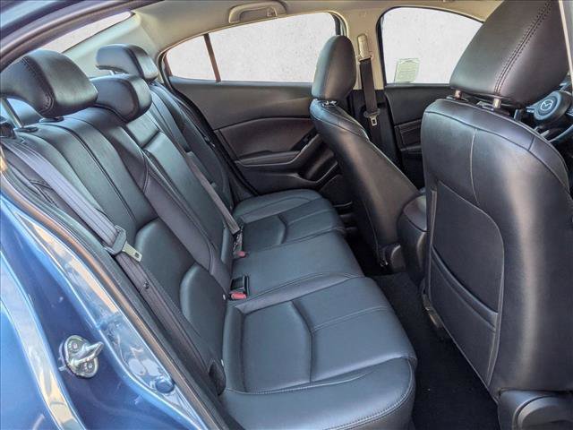 Used 2018 MAZDA MAZDA3 Touring FWD image 19