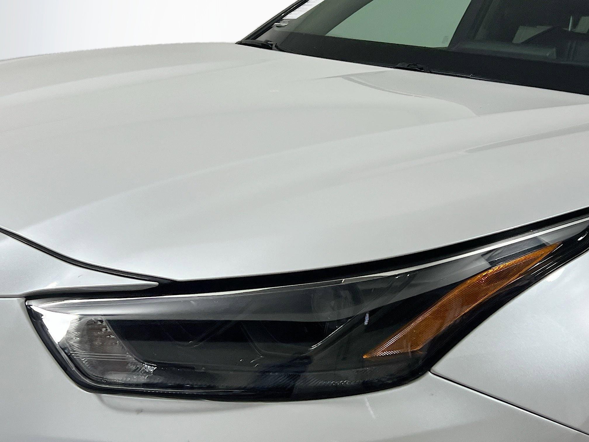 Used 2024 Toyota Highlander XLE image 11