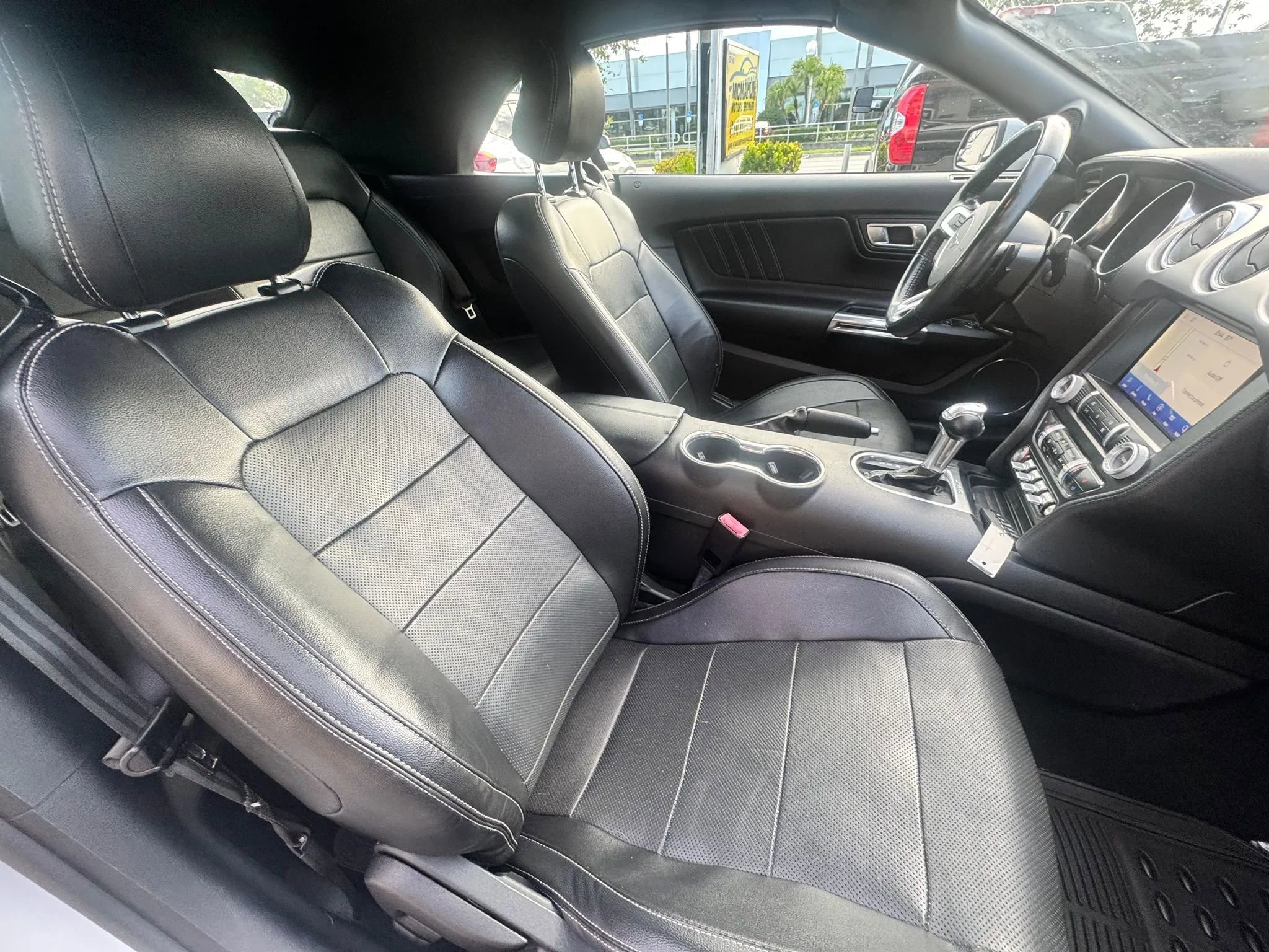 Used 2020 Ford Mustang GT Premium Convertible RWD image 15