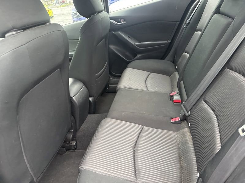 Used 2016 MAZDA MAZDA3 i Sport w/ Preferred Equipment Package image 11