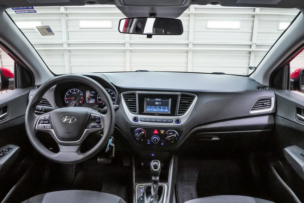 Certified 2022 Hyundai Accent SE FWD image 15