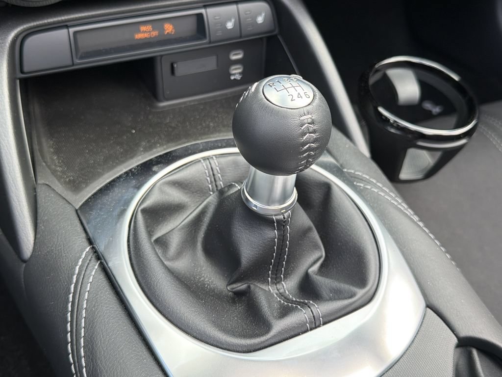 New 2026 MAZDA MX-5 Miata Club w/ Interior Package RWD image 15