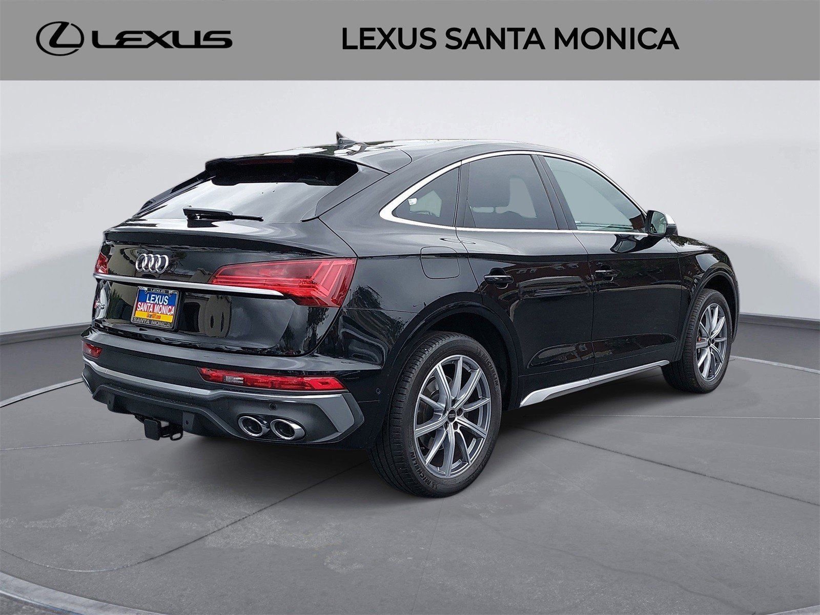 Used 2023 Audi SQ5 Prestige w/ Prestige Package image 6