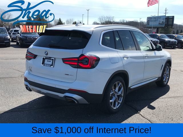 Used 2023 BMW X3 xDrive30i AWD/4WD image 3
