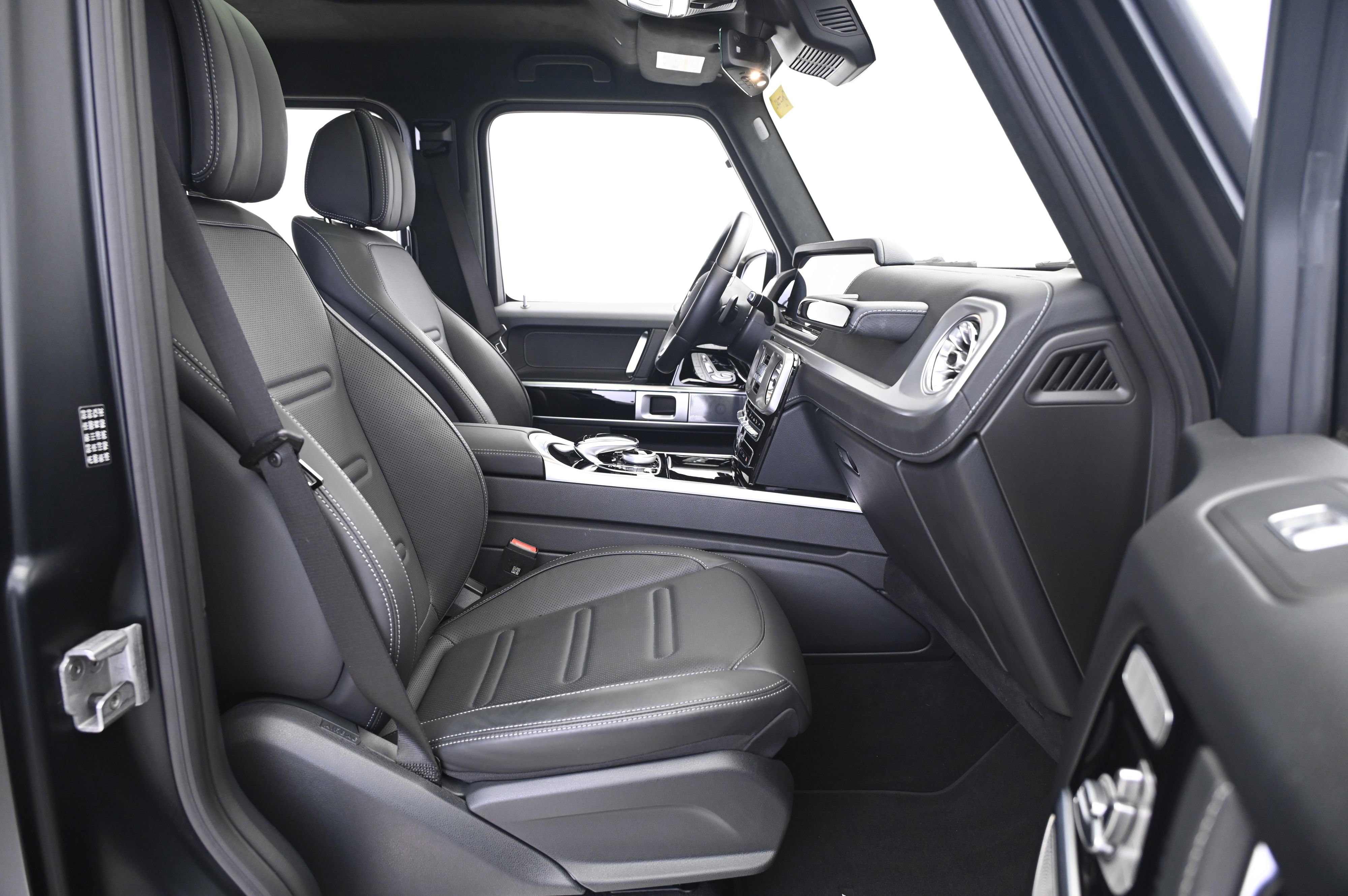 Used 2024 Mercedes-Benz G 550 image 23